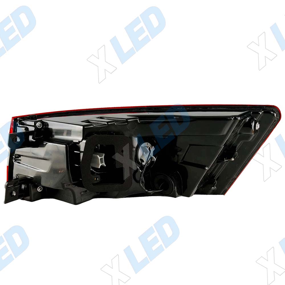 Фонарь задний Skoda Suberb III (2015-2019) в крыло LED (левый)