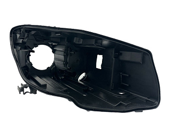 Корпус фары Mercedes Benz CLA C117/X117/W117 (2013-2016) ксенон (правый)